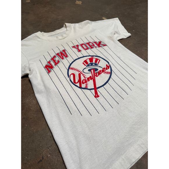 Vintage New York Yankees T-Shirt 80s MLB Pinstripe Logo Tee Mens Single Stitch - Picture 14 of 15